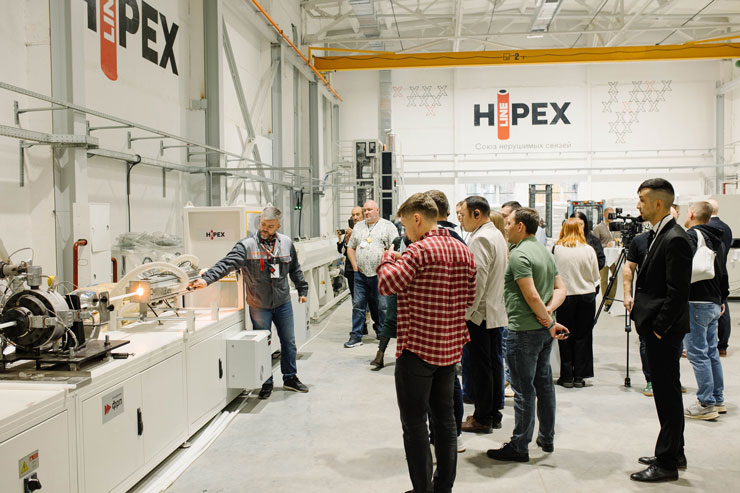 ЗАВОД СШИТОГО ПОЛИЭТИЛЕНА HIPEX: передовые технологии, современное производство и строгий контроль качества